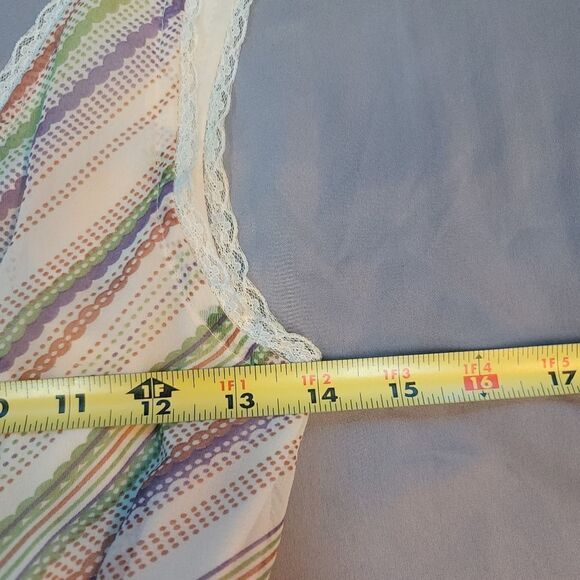 Boho Chic O'Neill xs rainbow striped backless sundress with lace trim - Picture 6 of 10